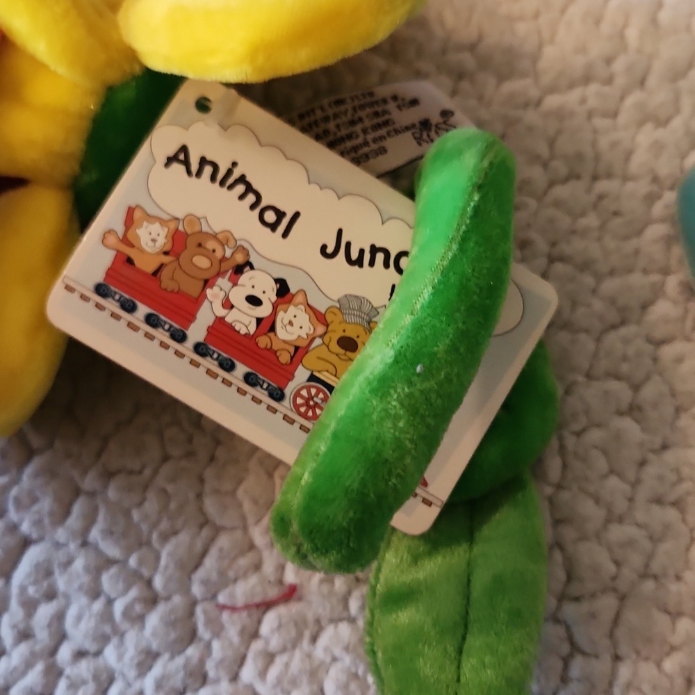 Animal Junxtion By Russ Velvet Bendable Sun Flowers Butterfly Bumble Bee Summer - Picture 5 of 6